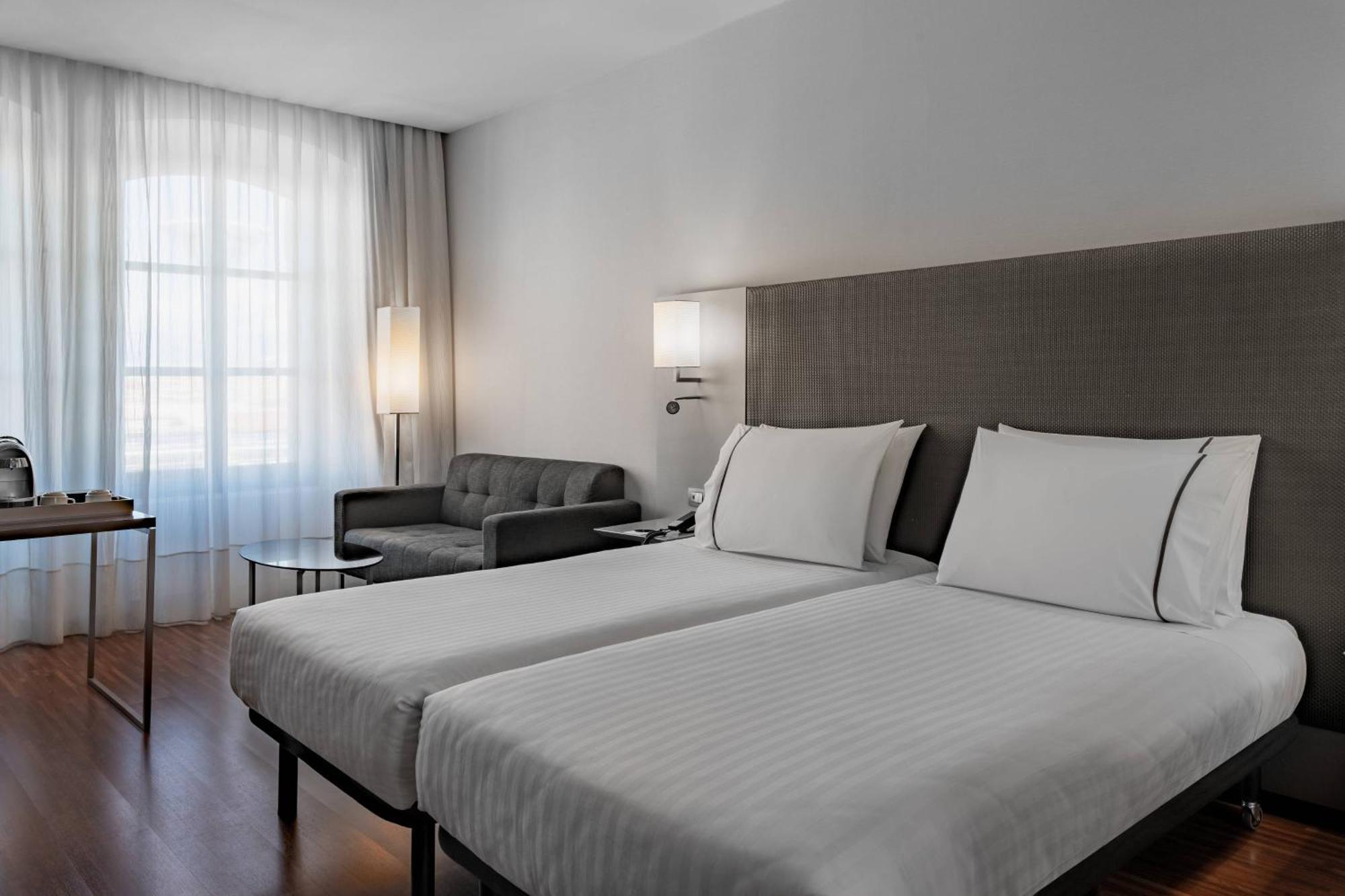 Ac Hotel Torino By Marriott Esterno foto
